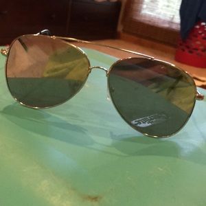 Silver aviator sunglasses